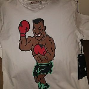 Black pyramid t shirt